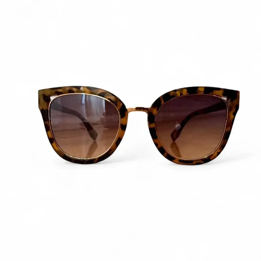 Lot of 2 tortoiseshell cat eye